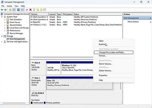 Manually changing the drive letter of a USB flush device [1]